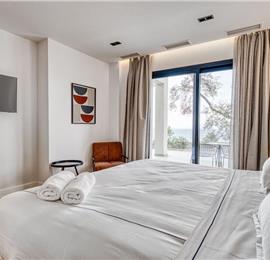 4 bedroom villa with pool in Acharavi, Corfu, sleeps 8